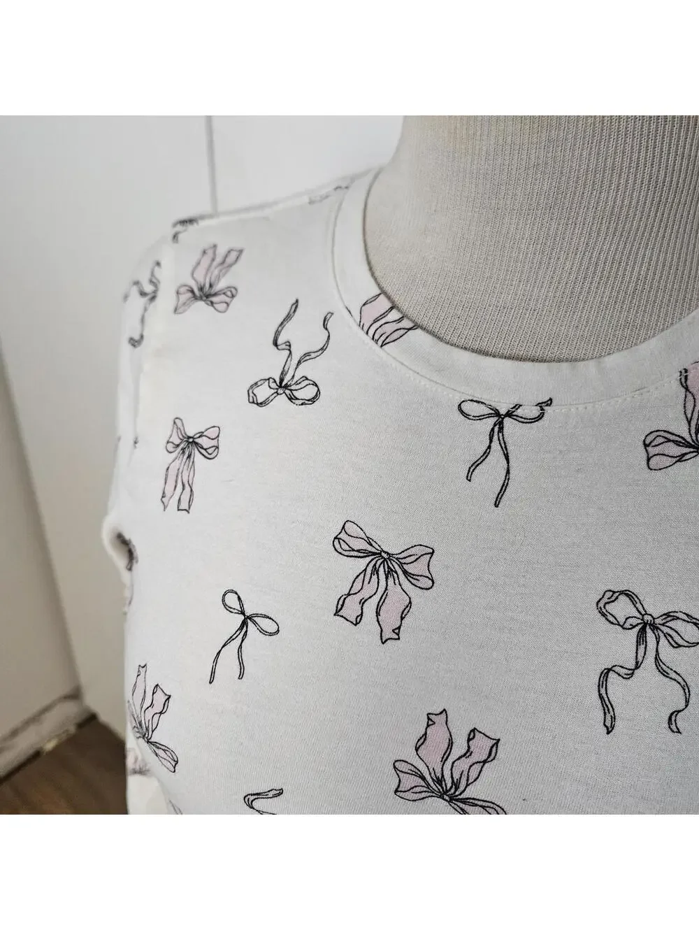 Coquette Pink Bows Long Sleeve White Shirt Old Nacy Youth XL